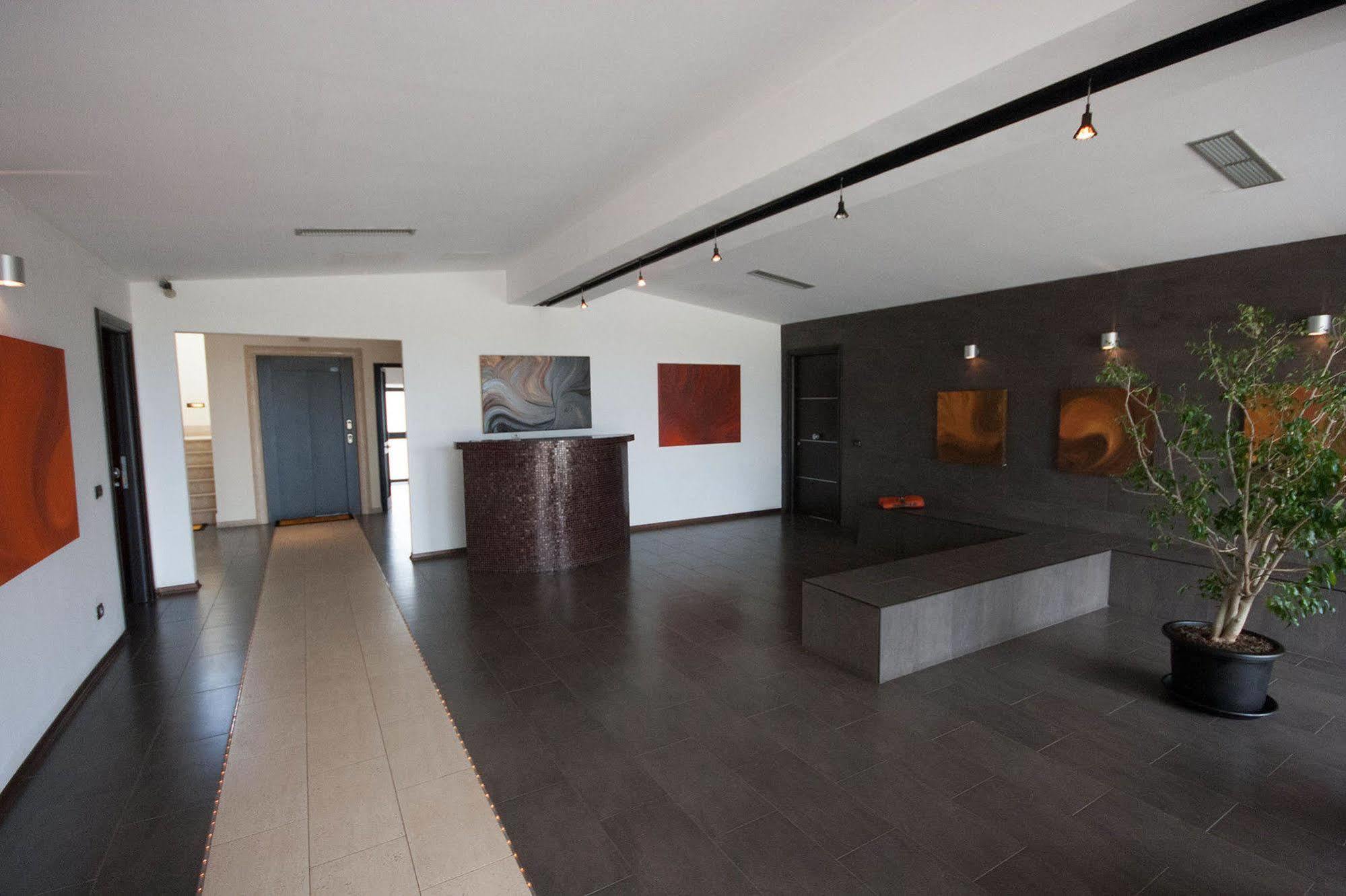 Della Piana Residence Aprilia Dış mekan fotoğraf